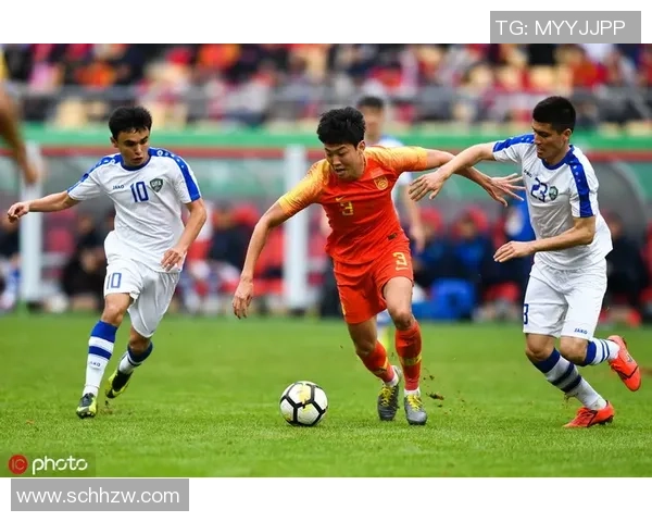 2017年中国足球队与乌兹别克斯坦队精彩对决回顾与分析 2017年中国足球队与乌兹别克斯坦队精彩对决回顾与分析