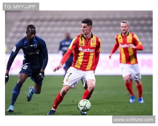 克莱蒙特主场迎战布雷斯特双方争夺关键积分的激烈对决 克莱蒙特主场迎战布雷斯特双方争夺关键积分的激烈对决