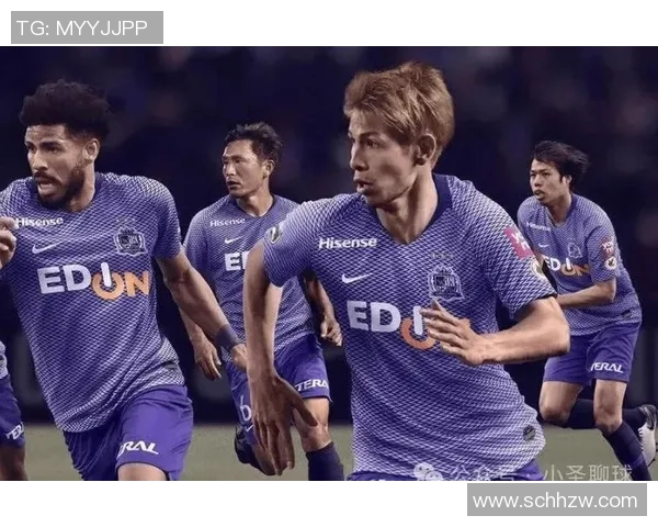 广岛三箭与胜利船的激烈对决揭示了日本足球的无限可能与未来发展潜力 广岛三箭与胜利船的激烈对决揭示了日本足球的无限可能与未来发展潜力