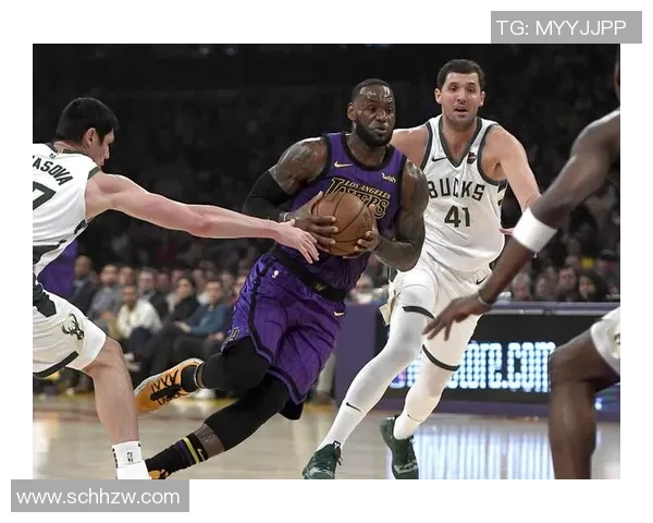 火箭队与湖人队激战正酣2018年10月21日精彩回顾与分析